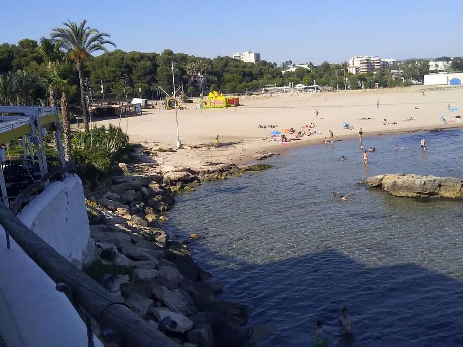 Suitur beachfront apartment Roc de Sant Gaietà Roda de Bará Esterno foto